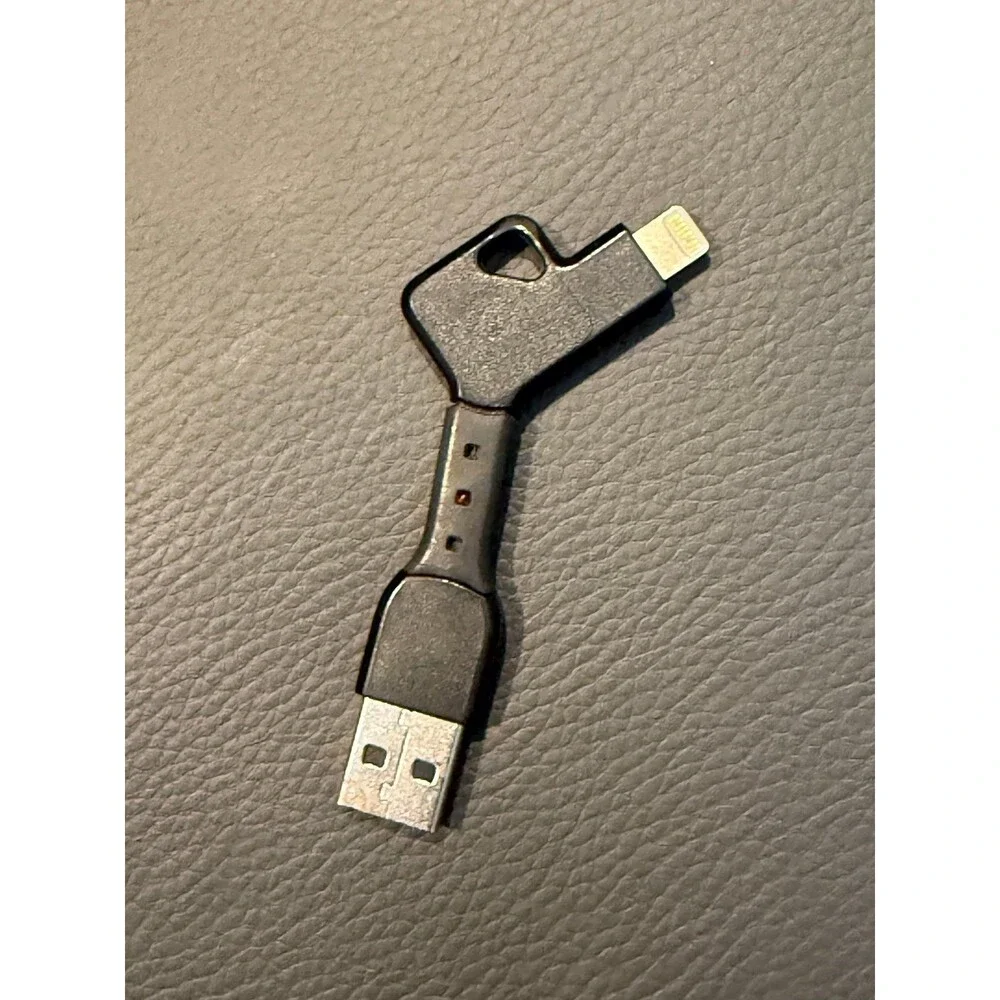 Nomad Keychain iPhone Charging Cable